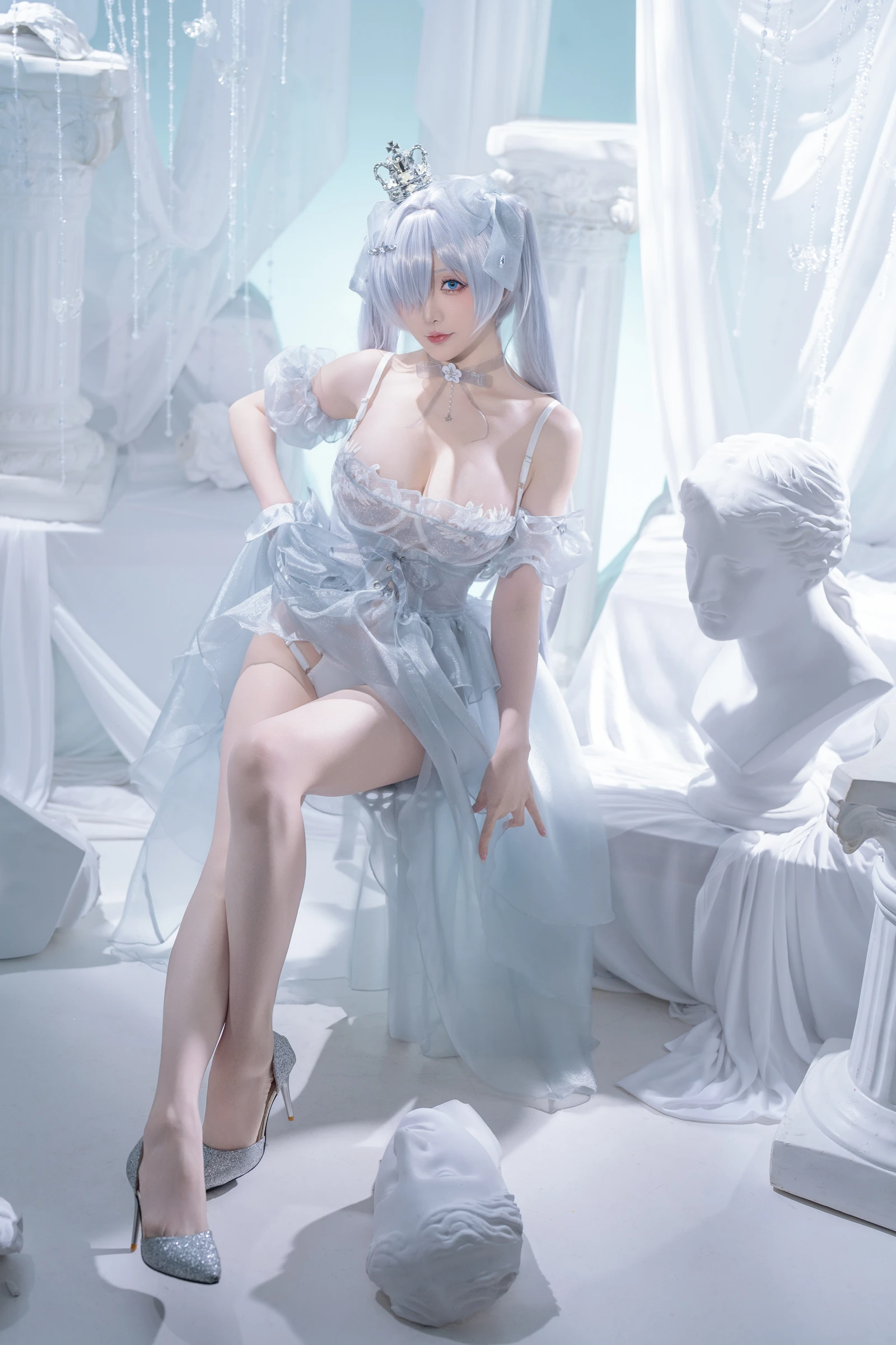 Coser小姐姐星之迟迟---NIKKE-灰姑娘-[37P-169MB]-5.webp